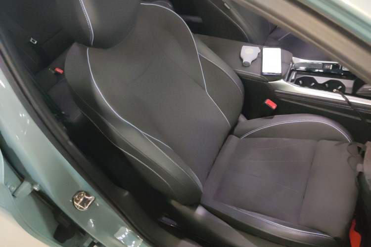 Used Volkswagen Passat 2025 Pro 380TSI Starry Dragon Luxury Edition Right Front Seat