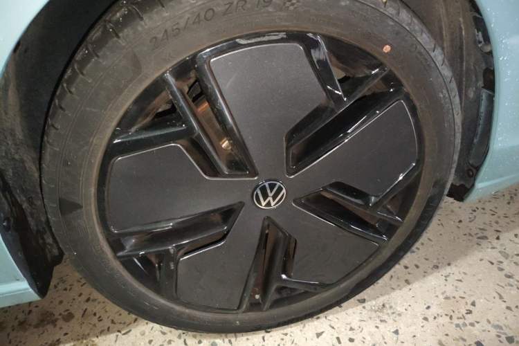 Used Volkswagen Passat 2025 Pro 380TSI Starry Dragon Luxury Edition Right Front Wheel Hub