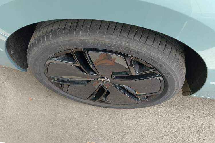 Used Volkswagen Passat 2025 Pro 380TSI Starry Dragon Luxury Edition Right Rear Wheel Hub