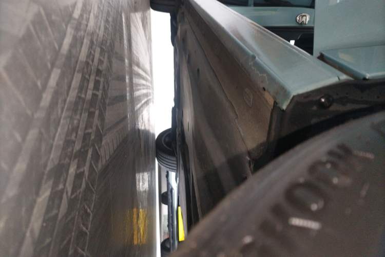 Used Volkswagen Passat 2025 Pro 380TSI Starry Dragon Luxury Edition Right Side Sill