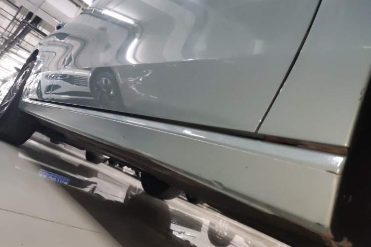 Used Volkswagen Passat 2025 Pro 380TSI Starry Dragon Luxury Edition Right Side Sill