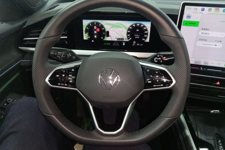 Used Volkswagen Passat 2025 Pro 380TSI Starry Dragon Luxury Edition Steering Wheel