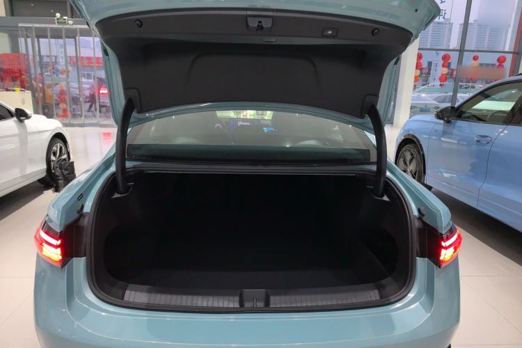 Used Volkswagen Passat 2025 Pro 380TSI Starry Dragon Luxury Edition Trunk