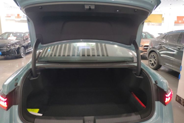 Used Volkswagen Passat 2025 Pro 380TSI Starry Dragon Luxury Edition Trunk
