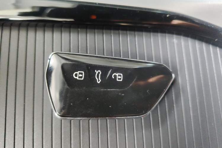 Used Volkswagen Passat 2025 Pro 380TSI Starry Dragon Luxury Edition Vehicle Key