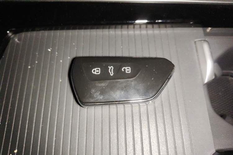 Used Volkswagen Passat 2025 Pro 380TSI Starry Dragon Luxury Edition Vehicle Key