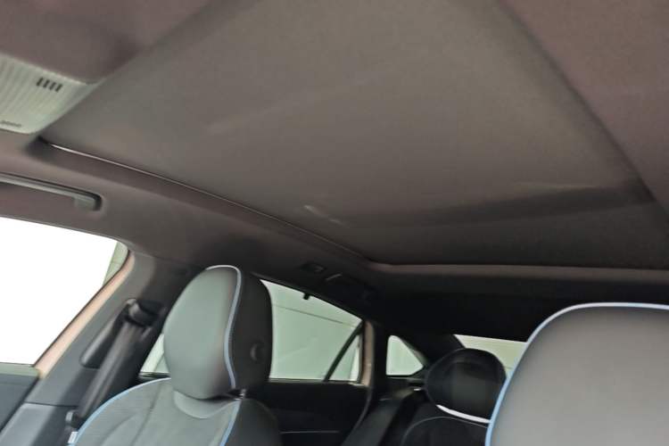 Used Volkswagen Passat 2025 Pro 380TSI Starry Dragon Luxury Edition Headliner