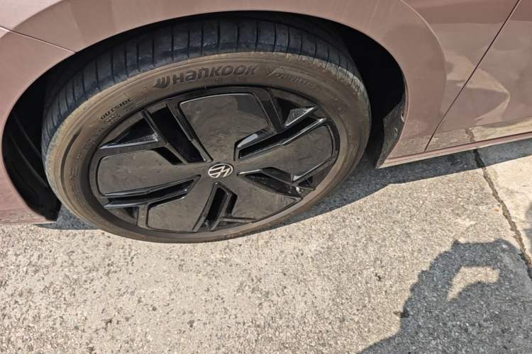 Used Volkswagen Passat 2025 Pro 380TSI Starry Dragon Luxury Edition Left Front Wheel Hub