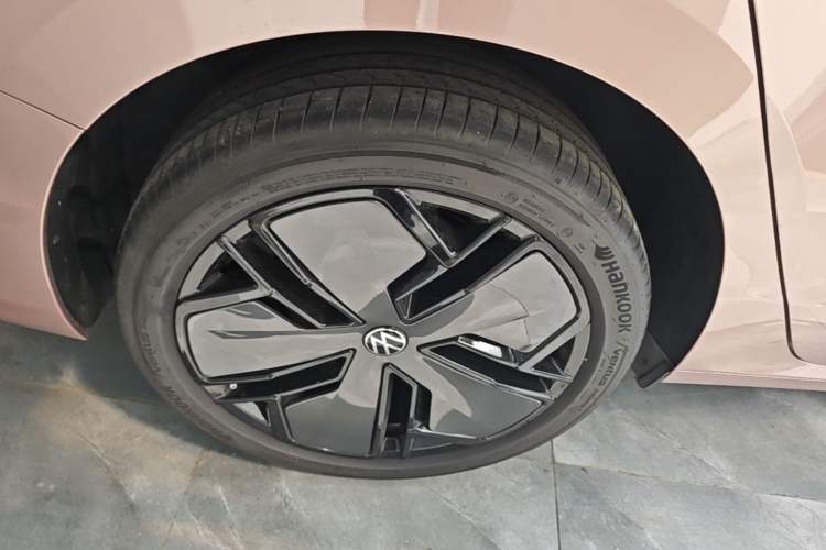 Used Volkswagen Passat 2025 Pro 380TSI Starry Dragon Luxury Edition Right Rear Wheel Hub