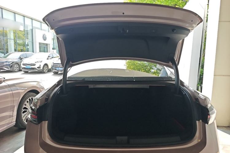 Used Volkswagen Passat 2025 Pro 380TSI Starry Dragon Luxury Edition Trunk