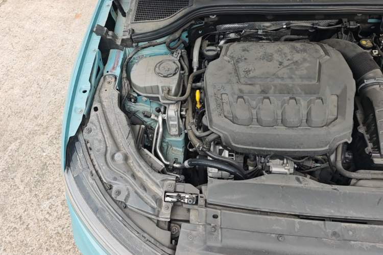 Used Volkswagen Passat 2025 Pro 380TSI Starry Dragon Luxury Edition Engine Bay Right