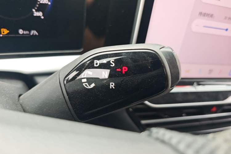 Used Volkswagen Passat 2025 Pro 380TSI Starry Dragon Luxury Edition Gear Lever