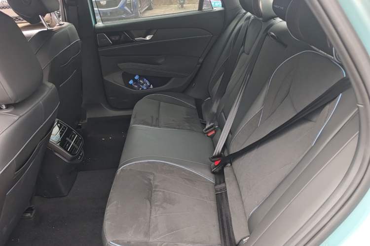 Used Volkswagen Passat 2025 Pro 380TSI Starry Dragon Luxury Edition Left Rear Seat
