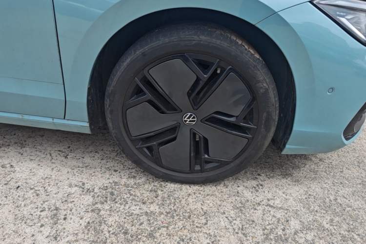 Used Volkswagen Passat 2025 Pro 380TSI Starry Dragon Luxury Edition Right Front Wheel Hub