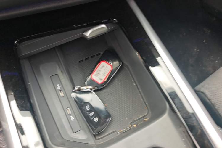 Used Volkswagen Passat 2025 Pro 380TSI Starry Dragon Luxury Edition Vehicle Key