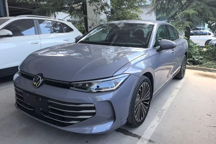Used Volkswagen Passat 2025 Pro 380TSI Dragon Supreme Edition Guazi used car, China used car export, Used car for sale, Used  cars, Cheapest cars for sale