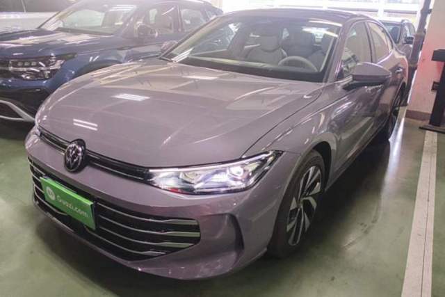 Used Volkswagen Passat 2025 Pro 380TSI Dragon Glory Edition