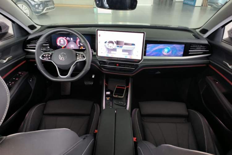 Used Volkswagen Passat 2025 Pro 380TSI Dragon Supreme Edition Center Console