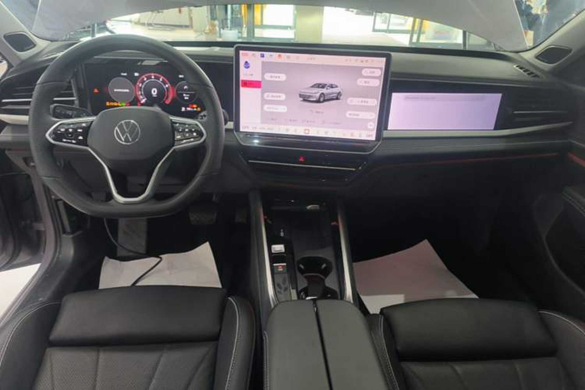 Used Volkswagen Passat 2025 Pro 380TSI Dragon Supreme Edition Center Console