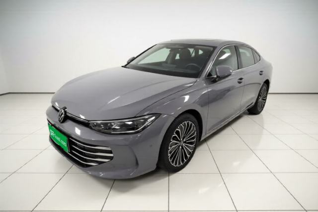 Volkswagen Passat 2025 Pro 380TSI Dragon Supreme Edition usado