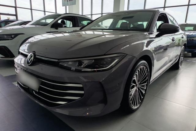 Used Volkswagen Passat 2025 Pro 380TSI Dragon Supreme Edition