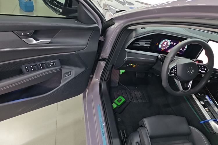 Used Volkswagen Passat 2025 Pro 380TSI Dragon Supreme Edition Driver Seat
