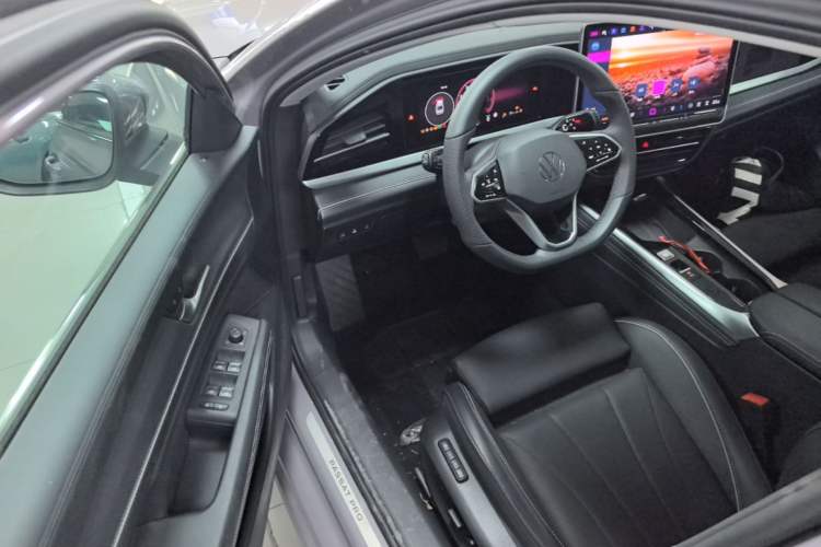 Used Volkswagen Passat 2025 Pro 380TSI Dragon Supreme Edition Driver Seat