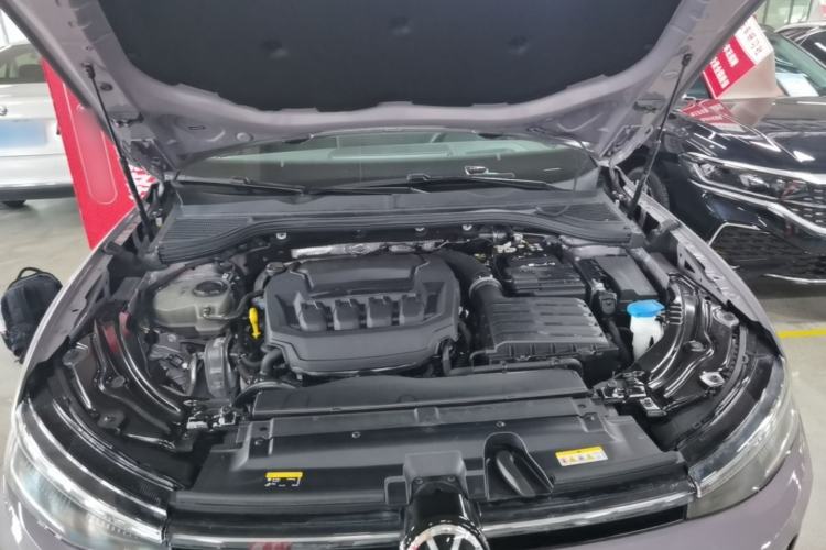 Used Volkswagen Passat 2025 Pro 380TSI Dragon Supreme Edition Engine Bay