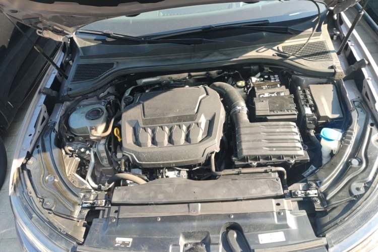 Used Volkswagen Passat 2025 Pro 380TSI Dragon Supreme Edition Engine Bay