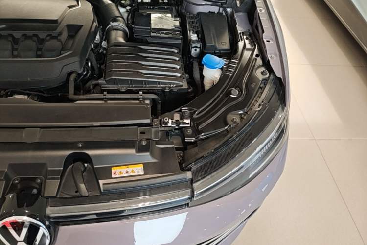 Used Volkswagen Passat 2025 Pro 380TSI Dragon Supreme Edition Engine Bay Left