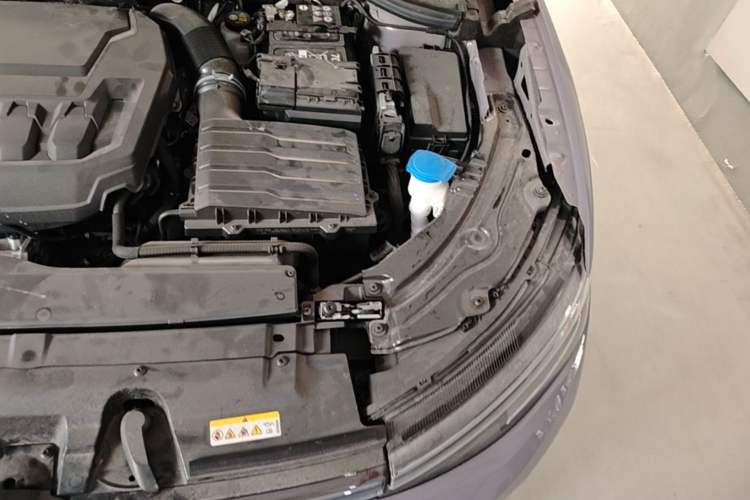 Used Volkswagen Passat 2025 Pro 380TSI Dragon Supreme Edition Engine Bay Left