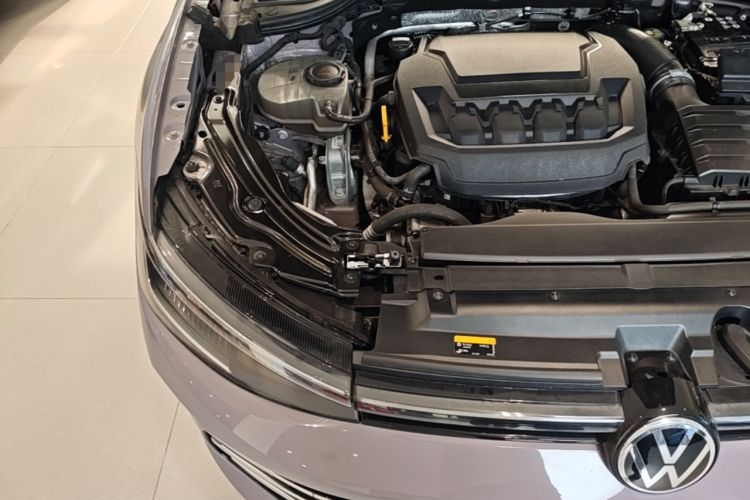 Used Volkswagen Passat 2025 Pro 380TSI Dragon Supreme Edition Engine Bay Right