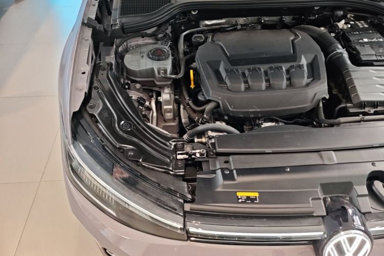 Used Volkswagen Passat 2025 Pro 380TSI Dragon Supreme Edition Engine Bay Right