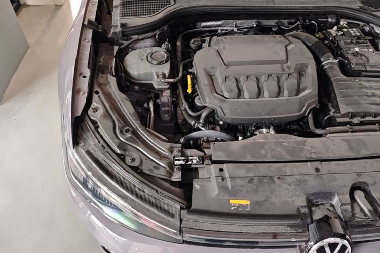 Used Volkswagen Passat 2025 Pro 380TSI Dragon Supreme Edition Engine Bay Right