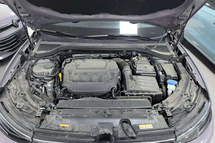 Used Volkswagen Passat 2025 Pro 380TSI Dragon Supreme Edition Engine Bay