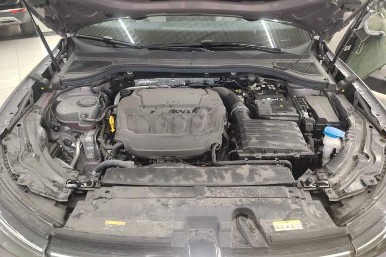 Used Volkswagen Passat 2025 Pro 380TSI Starry Dragon Luxury Edition Engine Bay