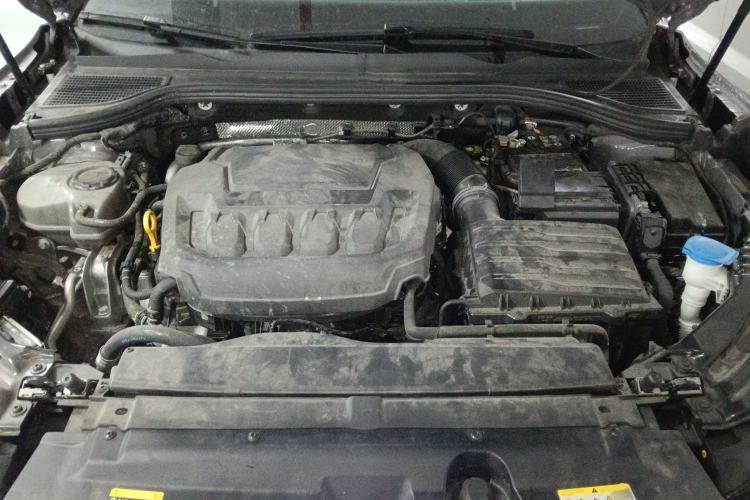 Used Volkswagen Passat 2025 Pro 380TSI Dragon Supreme Edition Engine Bay