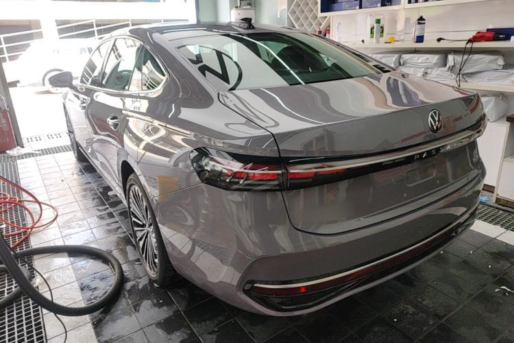 Used Volkswagen Passat 2025 Pro 380TSI Dragon Supreme Edition Exterior 2