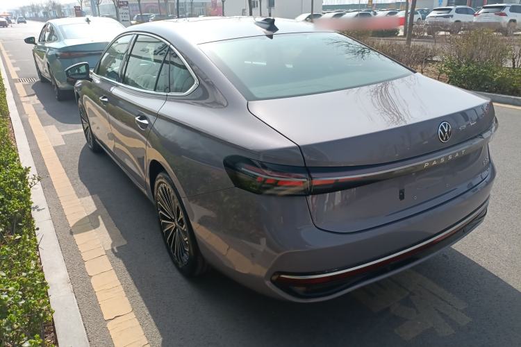 Used Volkswagen Passat 2025 Pro 380TSI Dragon Supreme Edition Exterior 2