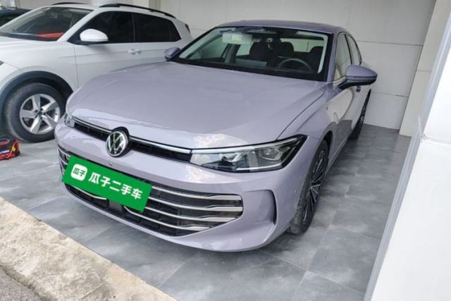 Volkswagen Passat 2025 Pro 380TSI Dragon Supreme Edition usado