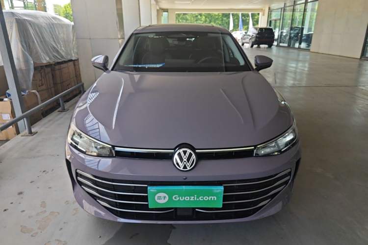Used Volkswagen Passat 2025 Pro 380TSI Dragon Supreme Edition Front