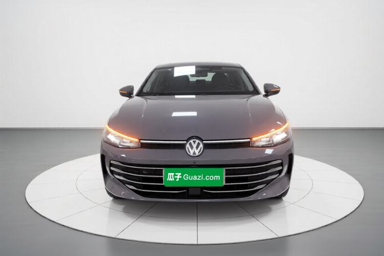 Used Volkswagen Passat 2025 Pro 380TSI Dragon Supreme Edition Front