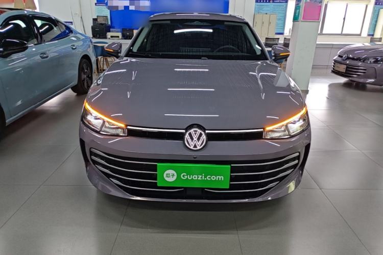 Used Volkswagen Passat 2025 Pro 380TSI Dragon Supreme Edition Front