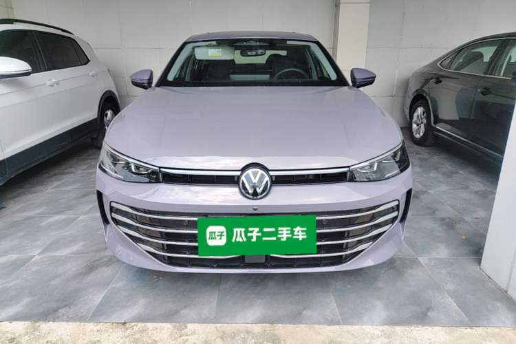 Used Volkswagen Passat 2025 Pro 380TSI Dragon Supreme Edition Front