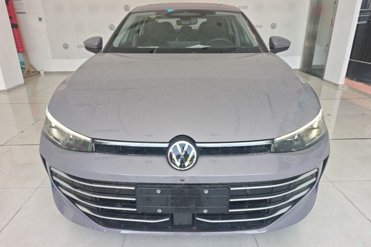 Used Volkswagen Passat 2025 Pro 380TSI Dragon Supreme Edition Front