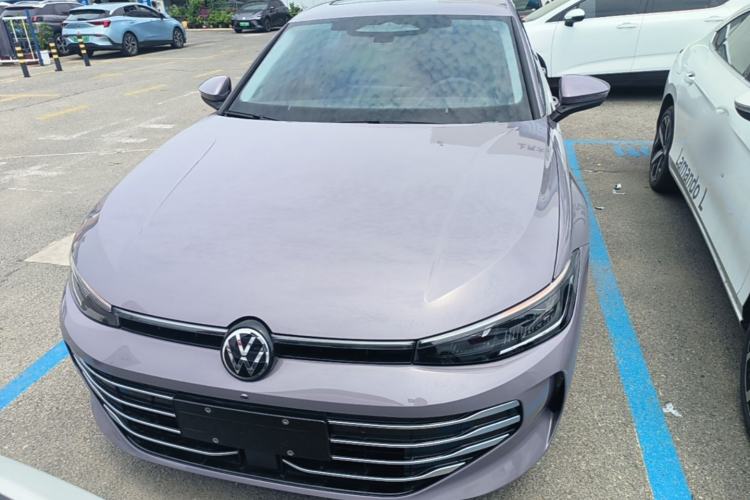 Used Volkswagen Passat 2025 Pro 380TSI Dragon Supreme Edition Front