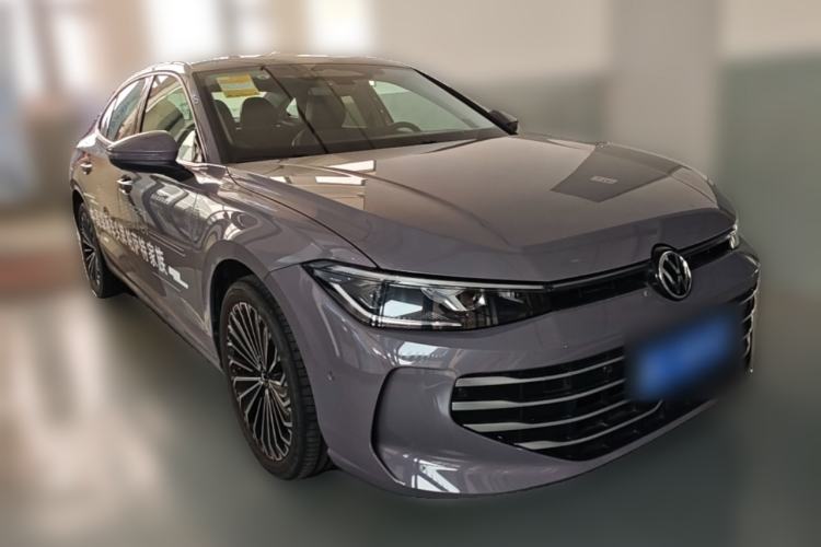 Used Volkswagen Passat 2025 Pro 380TSI Dragon Supreme Edition Front Right 45 Deg
