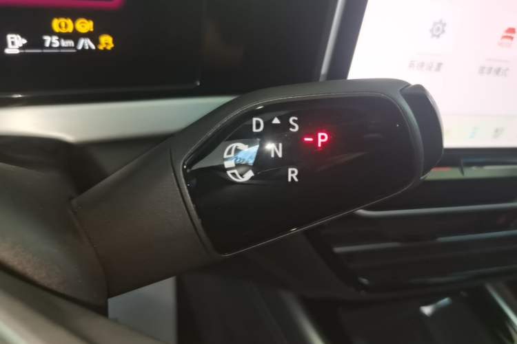 Used Volkswagen Passat 2025 Pro 380TSI Starry Dragon Luxury Edition Gear Lever