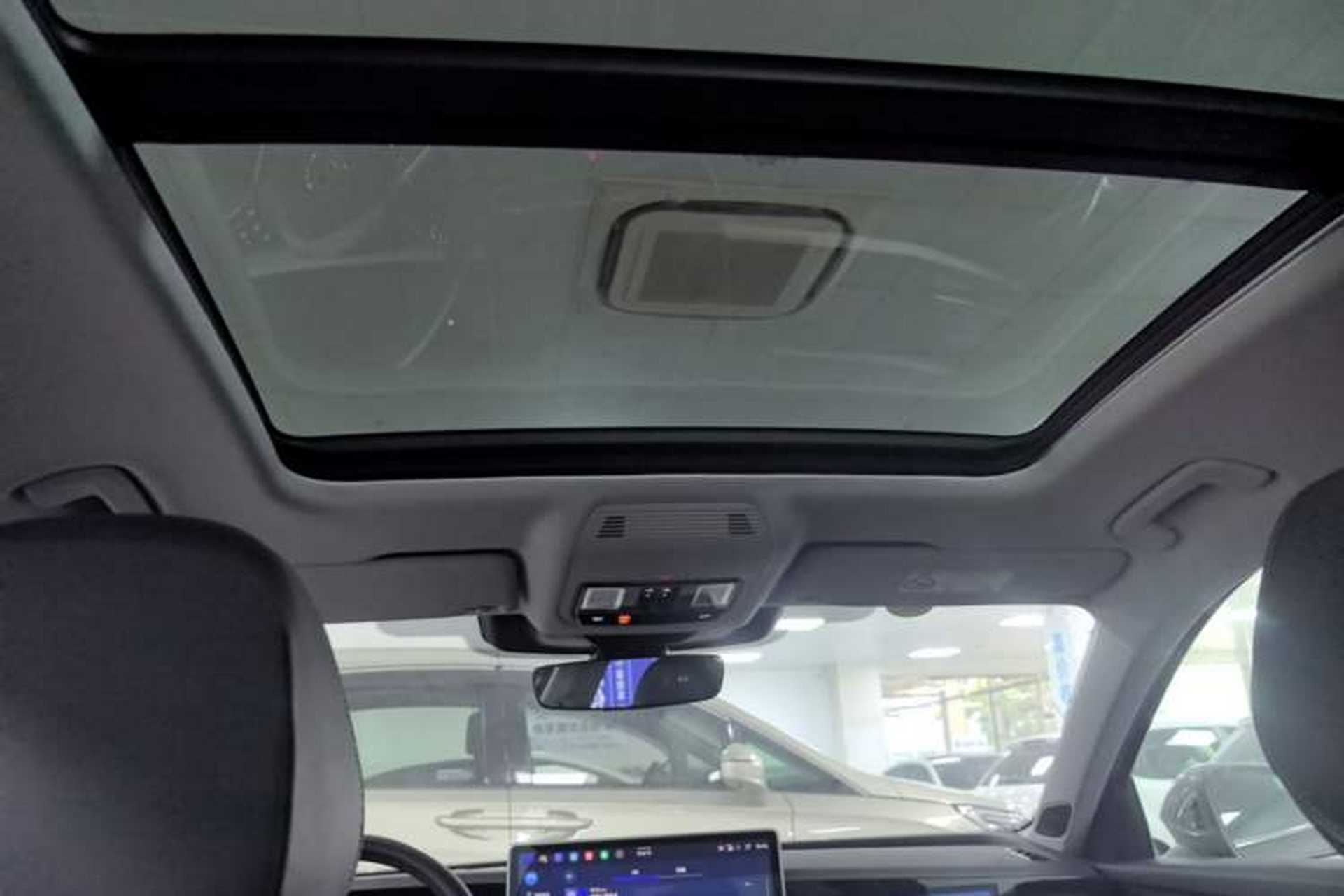 Used Volkswagen Passat 2025 Pro 380TSI Dragon Supreme Edition Headliner
