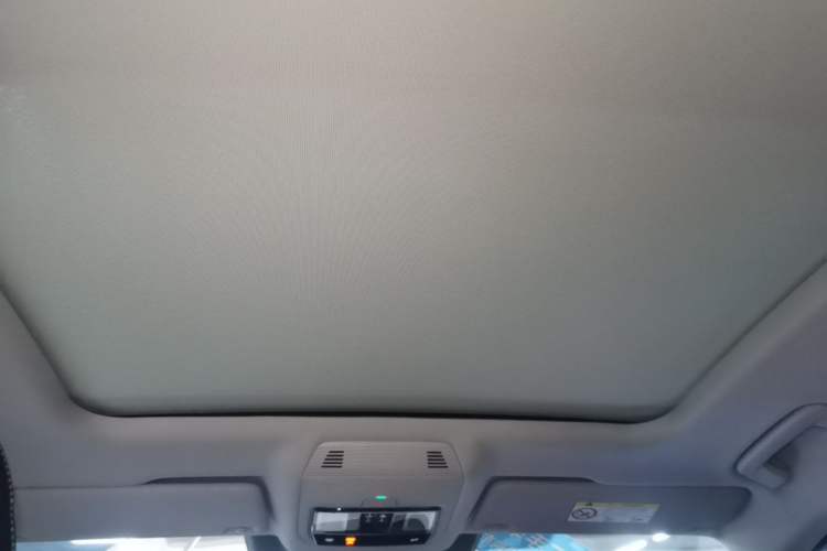 Used Volkswagen Passat 2025 Pro 380TSI Dragon Supreme Edition Headliner